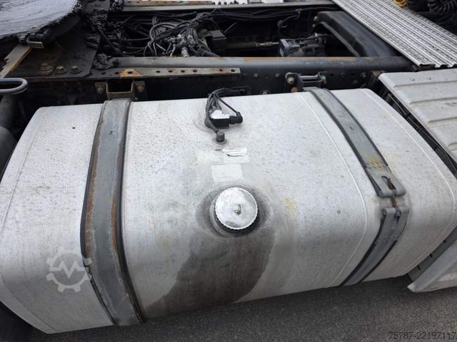 Volume tractor unit MAN 18.400 TGX LL , ZF Intarder, Doppeltank, Euro 6