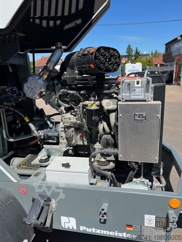 Concrete pump trailer Putzmeister P720 TD