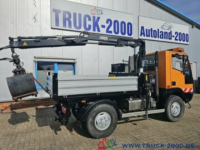 Transporter mit Kipper Multicar BSI 4x4 Kran FB 5.+ 6.Steuerkreis Kommunalplatte