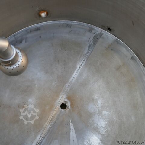 1250 litre insulated CIP tank made of V2A (stainless steel).  9845