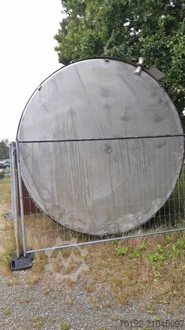 100000 Liter Lagertank aus V2A mit seitlichem Rührwerksflansch Holvrieka K0133