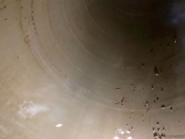 100000 Liter Lagertank aus V2A mit seitlichem Rührwerksflansch Holvrieka K0133
