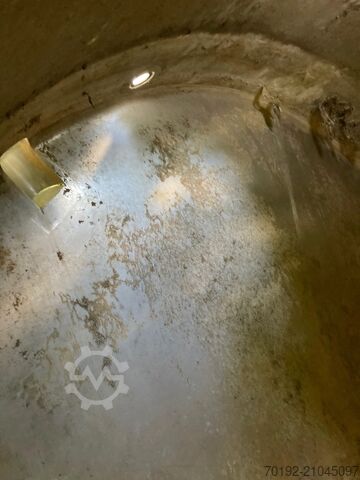 100000 Liter Lagertank aus V2A mit seitlichem Rührwerksflansch Holvrieka K0133