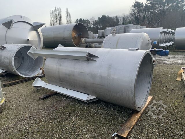 2800-liter open storage tank made of V2A stainless steel  S17006