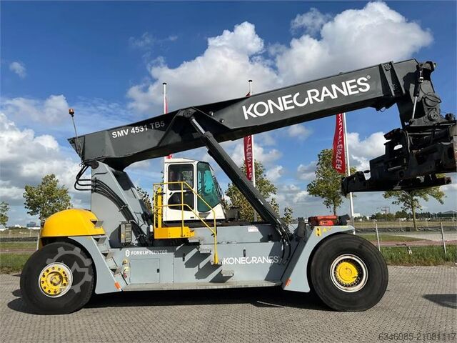 Reachstacker Konecranes SMV 4531 TB5