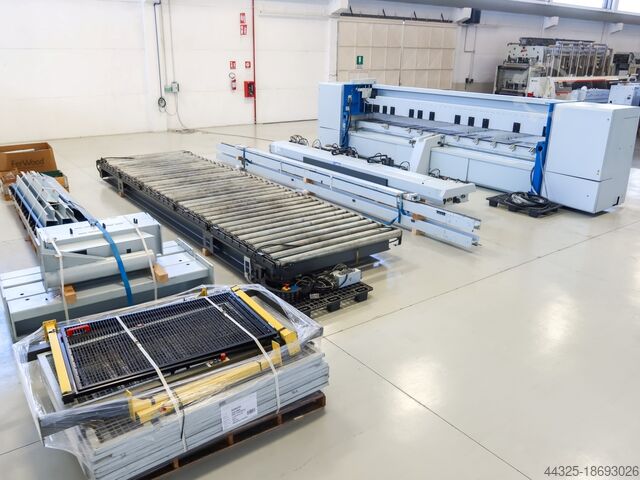 Plattensäge mit automatischer Beschickung HOLZMA HPL 510/56/22