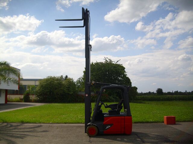 Four-way forklift Linde Linde E16C-02 EVO TRIPLEXMAST - SEITENSC