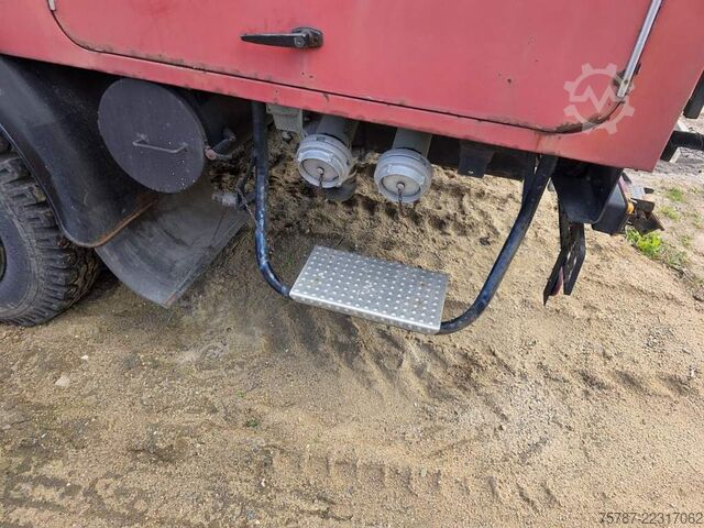 Special purpose truck  W50 L/LF IFA Löschfahrzeug mit Pumpe + Tank