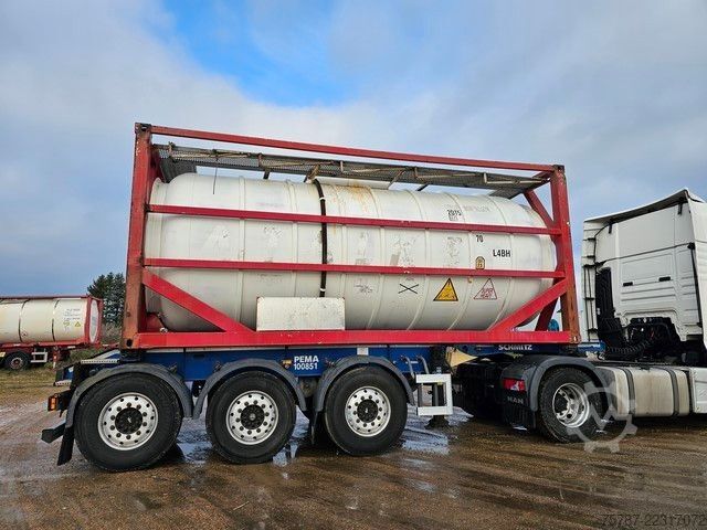 Auflieger-Wechselfahrgestell SCHMITZ CARGOBULL Tankchassis mit Tankcontainer, 424.676 KM