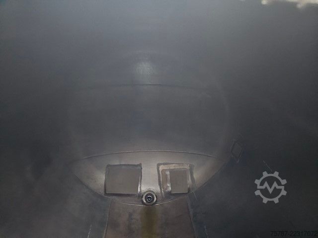 Auflieger-Wechselfahrgestell SCHMITZ CARGOBULL Tankchassis mit Tankcontainer, 424.676 KM