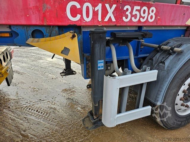 Auflieger-Wechselfahrgestell SCHMITZ CARGOBULL Tankchassis mit Tankcontainer, 424.676 KM
