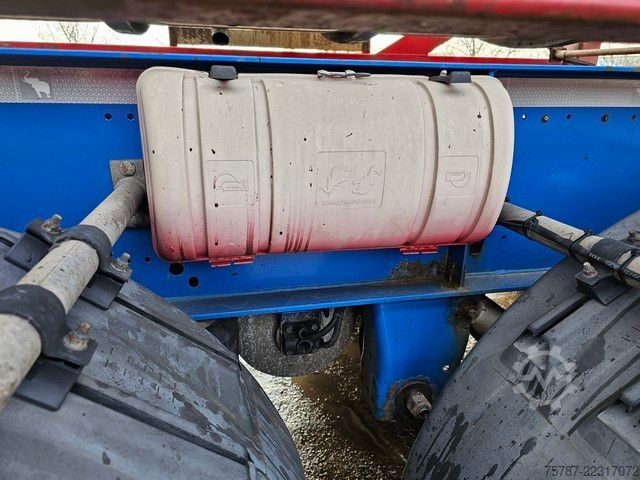 Auflieger-Wechselfahrgestell SCHMITZ CARGOBULL Tankchassis mit Tankcontainer, 424.676 KM