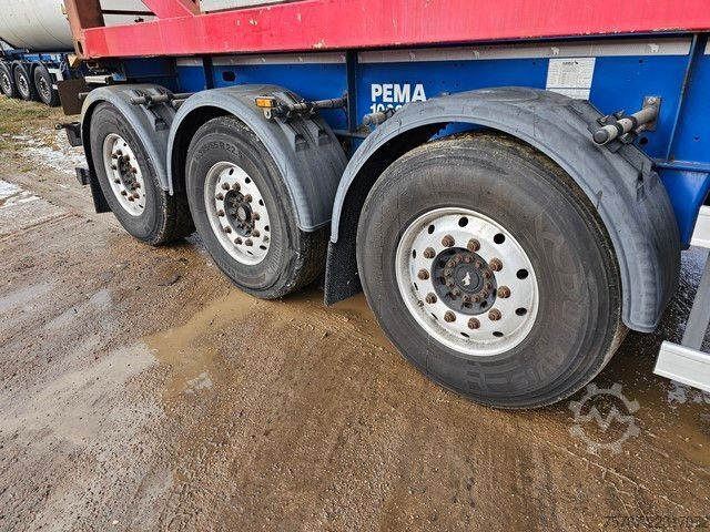 Auflieger-Wechselfahrgestell SCHMITZ CARGOBULL Tankchassis mit Tankcontainer, 424.676 KM