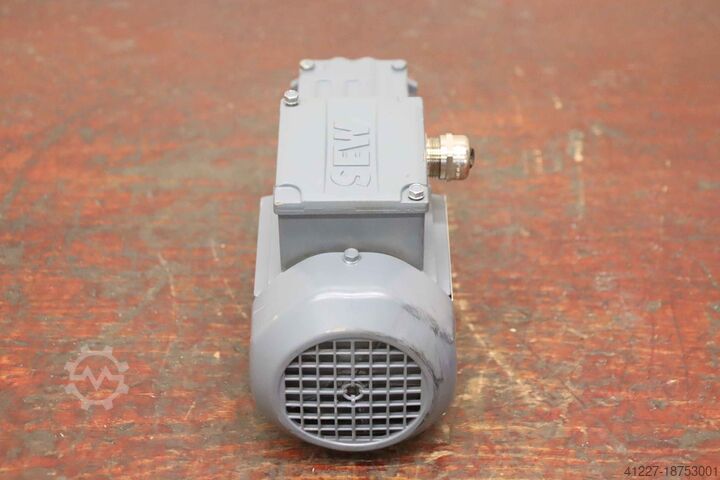 Getriebemotor 0,09 kW 22 U/min SEW-Eurodrive WA10/TDT56M4