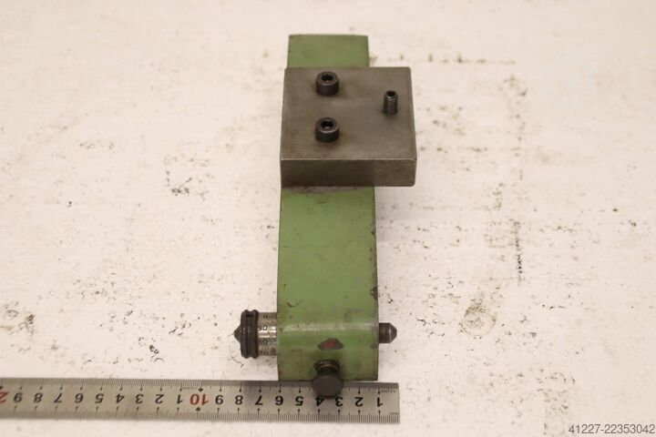 Intermediate bracket with depth adjustment unbekannt 275/95/H80 mm