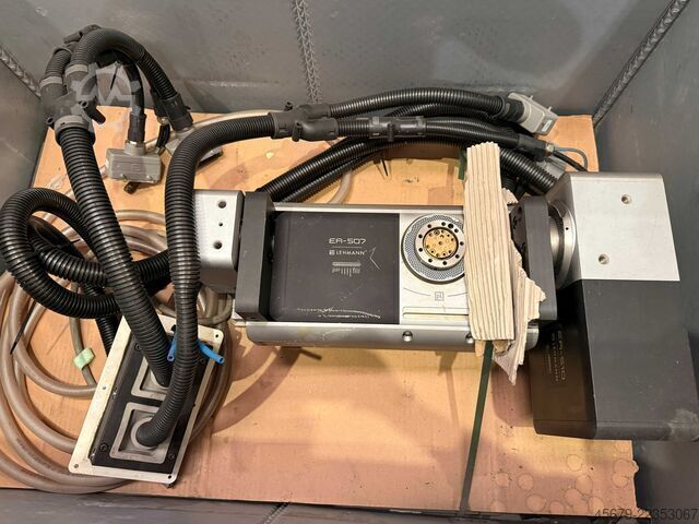 Vertical machining center DMG Milltap 700