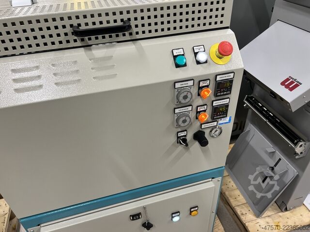 Buchbindereimaschine CMC Italia Q Finish Crater 20 Book Press with joint forming