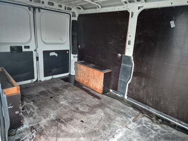 Kastenwagen CITROEN Jumper Kasten 30 L2H1 Profi BlueHDi 130*Klima*