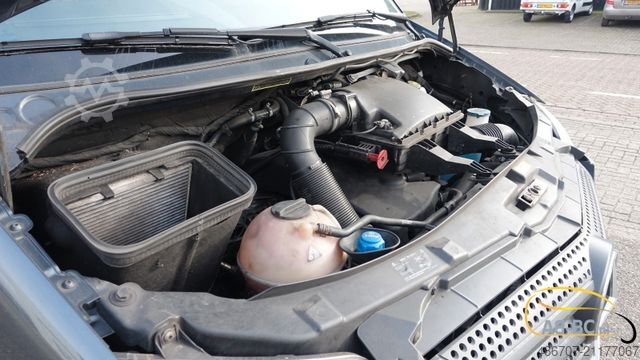 Reisebus MERCEDES-BENZ Sprinter 516 21 Sitze mit großem Gepäck