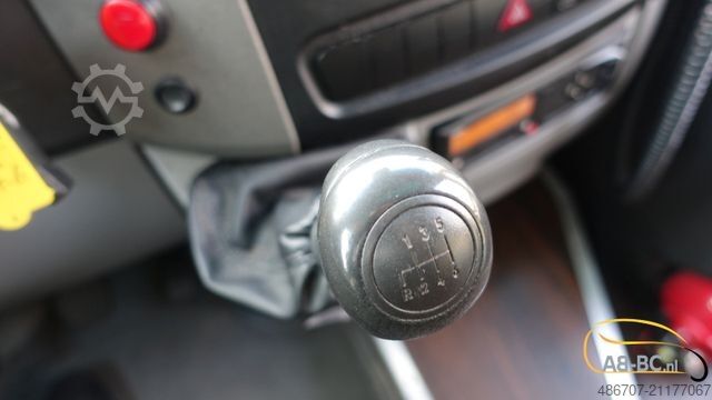 Reisebus MERCEDES-BENZ Sprinter 516 21 Sitze mit großem Gepäck