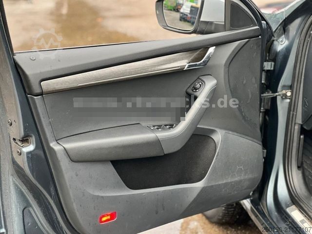 Kleinbus SKODA Octavia Combi Scout 4x4