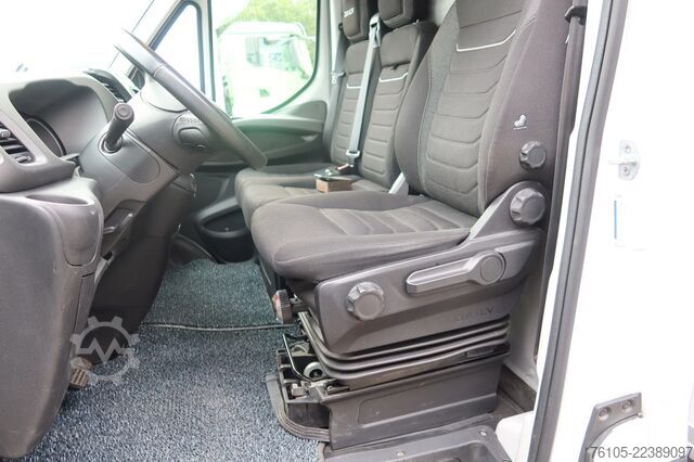 Koffer Iveco 50 C 18 Automaat  Bak + Dhollandia klep 1000 kg...