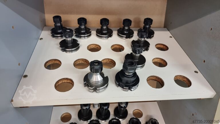 5 axis CNC universal machining center DECKEL MAHO DMU 60 monoblock