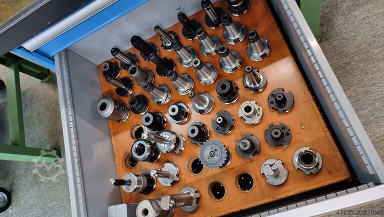 5 axis CNC universal machining center DECKEL MAHO DMU 60 monoblock