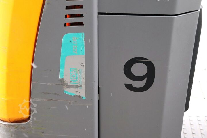 Schlepper Jungheinrich EZS 130