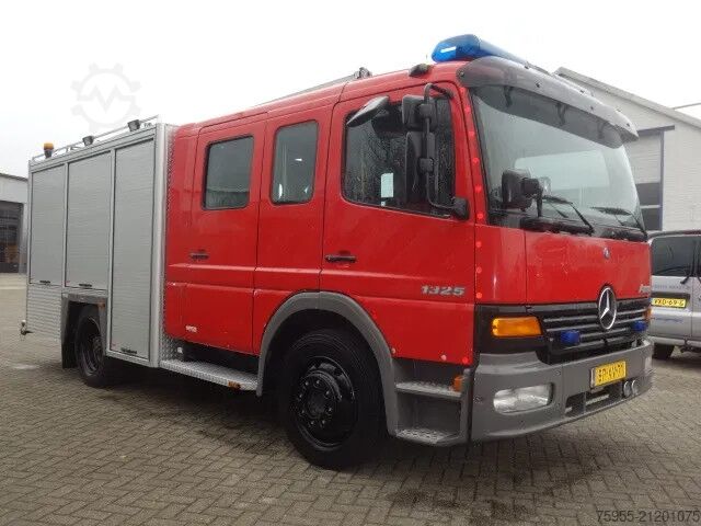 Löschfahrzeug Mercedes-Benz 1325 godiva pump bomberos