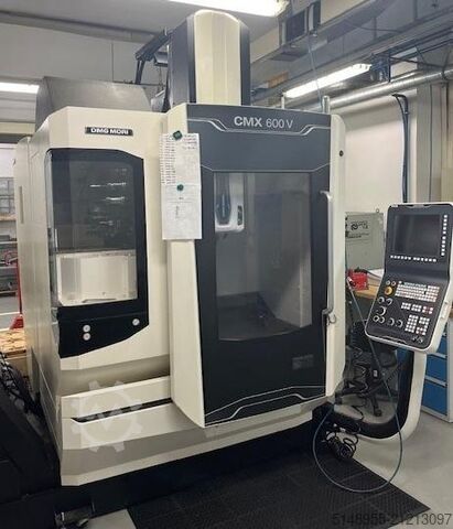 Vertikales Bearbeitungszentrum DMG MORI CMX 600 V