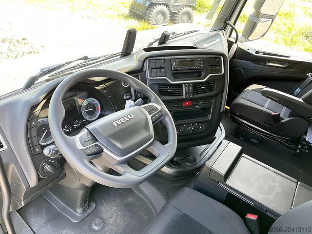 Standard-SZM Iveco S-Way AS440S43T/P AT Tractor Head (8 units)