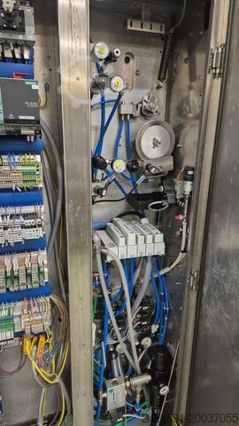 Thermoforming machine with roll feed MULTIVAC R535