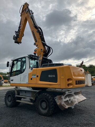 Mobilbagger LIEBHERR A924