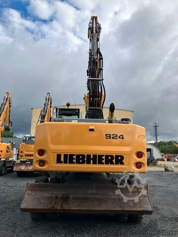 Mobilbagger LIEBHERR A924