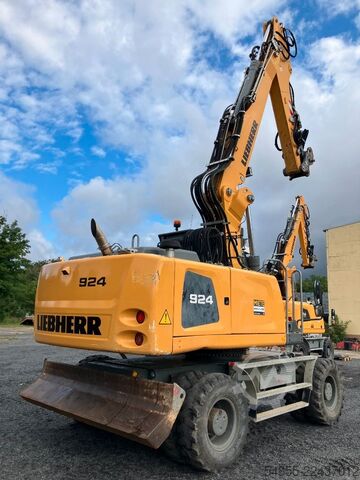 Mobilbagger LIEBHERR A924