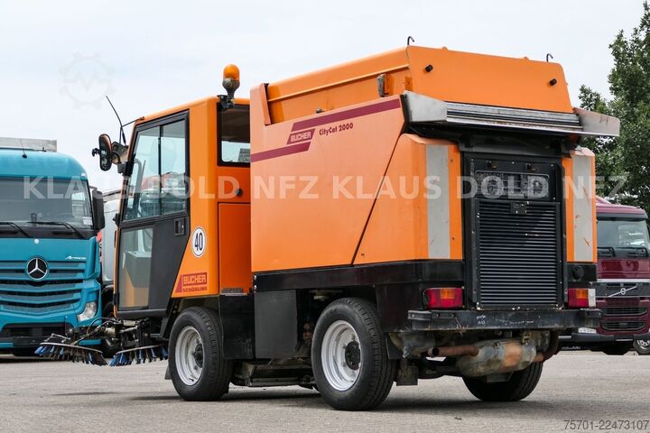 Customized van Bucher Citycat 2000 Kehrmaschine