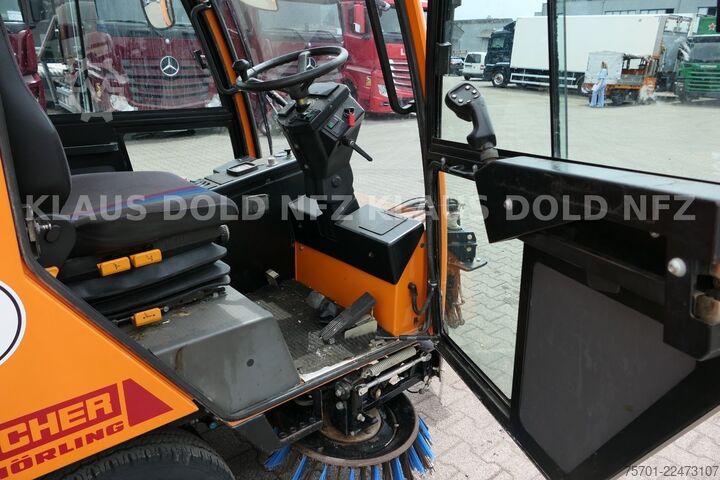 Customized van Bucher Citycat 2000 Kehrmaschine