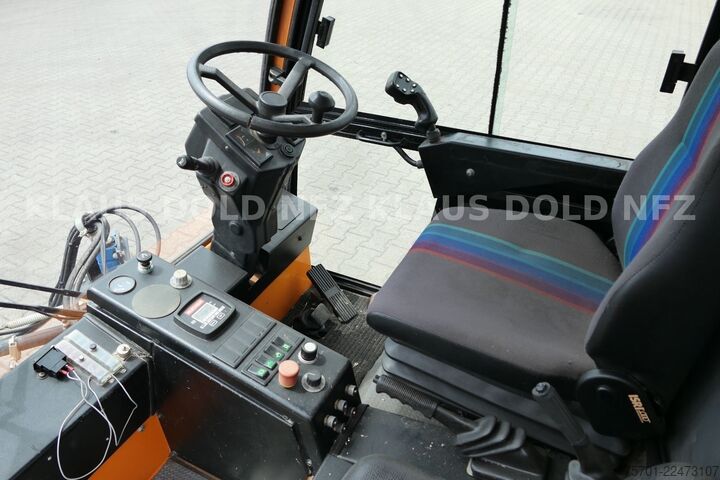 Customized van Bucher Citycat 2000 Kehrmaschine