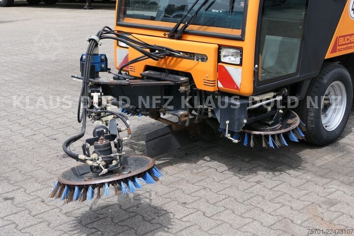 Customized van Bucher Citycat 2000 Kehrmaschine