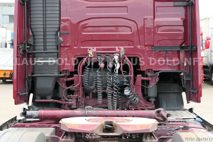 Standard tractor unit VOLVO FH 420 Globetrotter Motorschaden