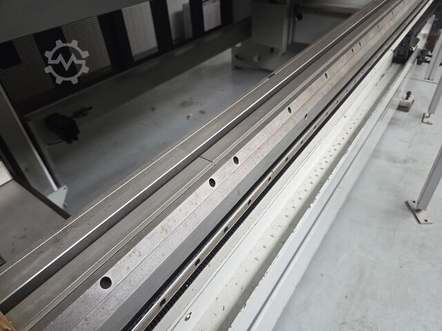 Abkantpresse LVD PPEB 135 / 30 Easyform