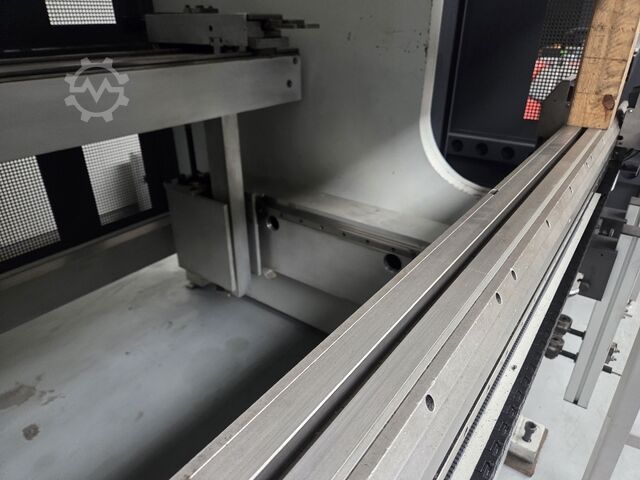 Abkantpresse LVD PPEB 135 / 30 Easyform