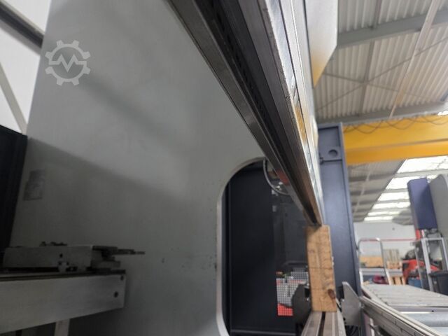 Abkantpresse LVD PPEB 135 / 30 Easyform