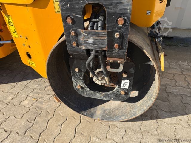 Walzenzug JCB CT260-120 / 2019 BJ / 751 H / 2.560 KG