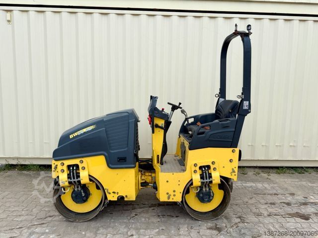 Single drum roller BOMAG BW80AD-5 / 2018 BJ / 1.005 H / 1.550 KG