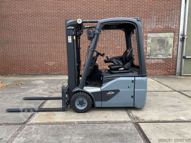 Electric 3-wheel forklift Linde E14-02