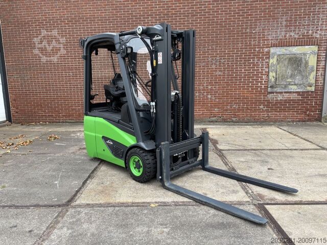 Electric 3-wheel forklift Linde E14-02