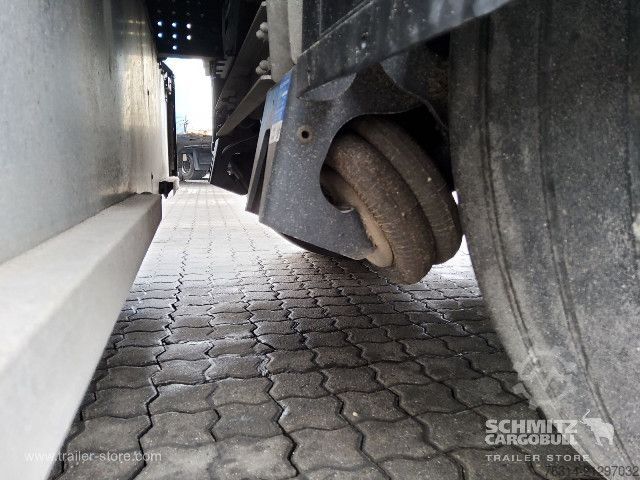 Auflieger mit Pritsche & Plane Schmitz Cargobull Curtainsider Standard Getränke