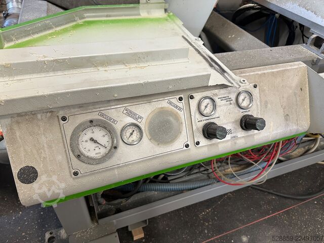 BIESSE Rover 24 S CNC-Bearbeitungszentrum BIESSE Rover 24 S